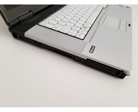  Ноутбук Fujitsu Celsius H710 15 &quot;FuLL HD i7 NVIDIA 8GB RAM 320GB HDD WOT, image 4 