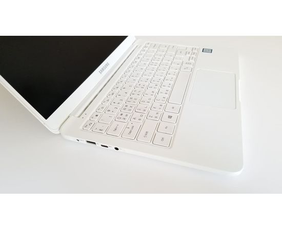  Ноутбук Samsung Notebook 9 NP900X3N White 13&quot; i3 8GB RAM 240GB SSD, фото 4 